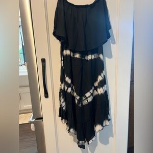 Off the Shoulder Black and White Tie Dye Maxi Dress